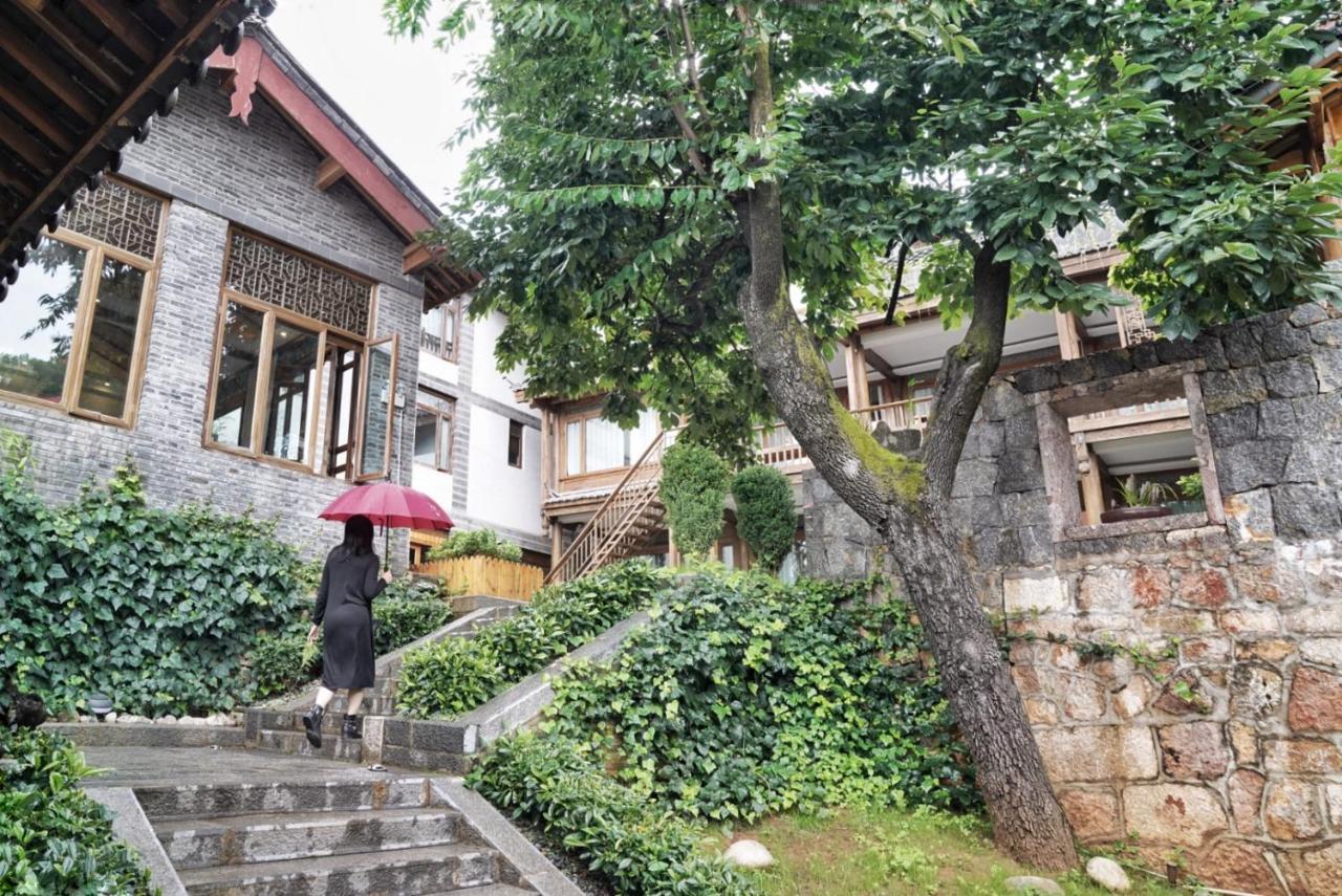 Ne-Tsang Inn Lijiang Лицзян Экстерьер фото